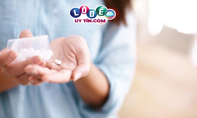 Mơ thấy uống thuốc báo hiệu điềm gì? Đánh số nào? 3 Mơ thấy uống thuốc báo hiệu điềm gì? Đánh số nào? 2