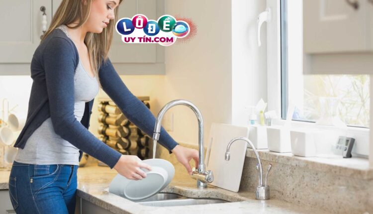Ngủ mơ thấy rửa bát là điềm gì, đánh con số nào? 3 mơ thấy rửa bát đánh con gì