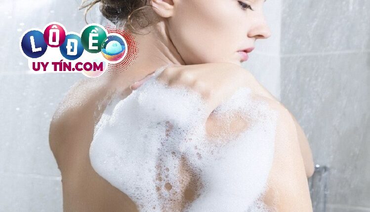 Mơ thấy quạ đen có phải điềm xui xẻo? Nên đánh con gì tốt