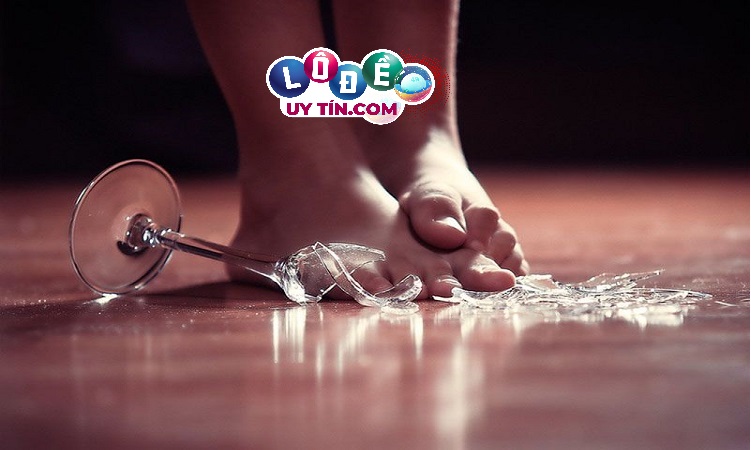 Mơ thấy ly vỡ, cốc vỡ đánh con gì chuẩn?